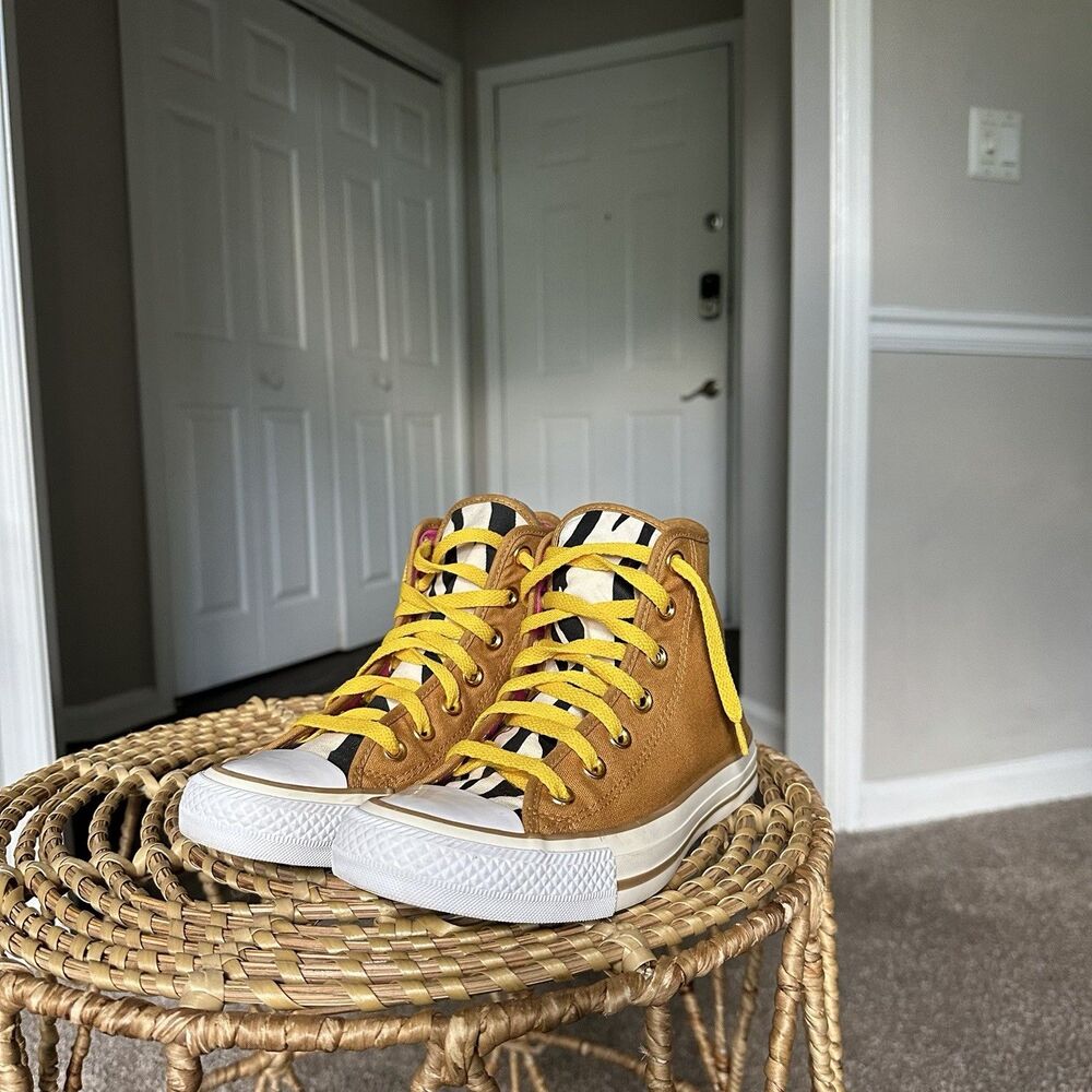 Converse Chuck Taylor All Star 70 Gold Sneaker Zebra Print Red Stripe Women’s 7
